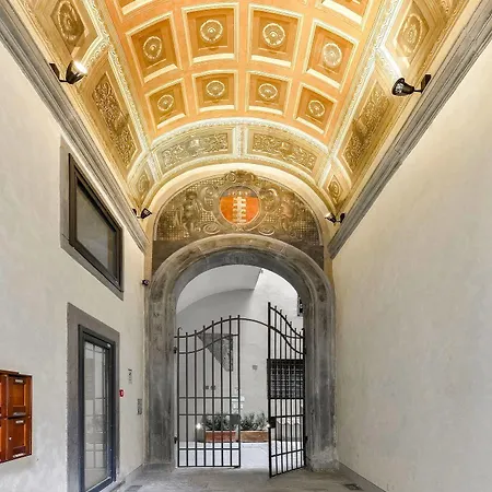 Palazzo Uguccioni Apartment Florence