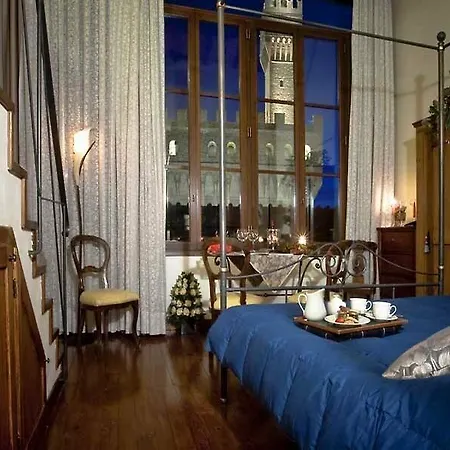 Apartment Palazzo Uguccioni *